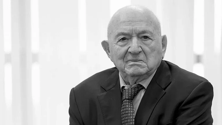 Путин направил телеграмму со словами соболезнования семье Симоняна