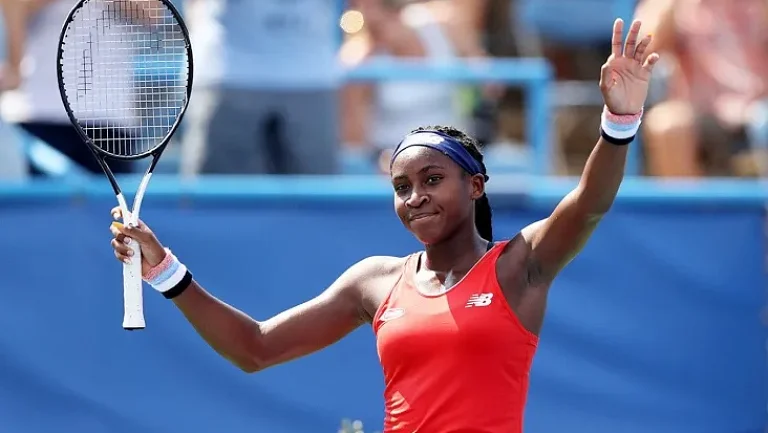 Гауфф проиграла 18-летней Мбоко на турнире WTA-1000