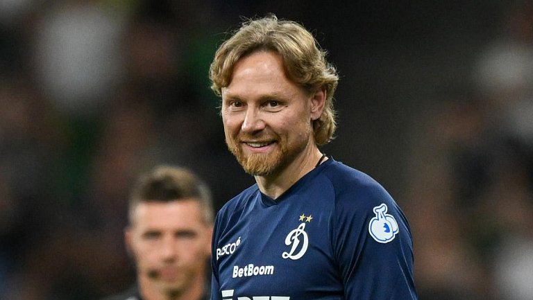 Александр Мостовой высказался о ситуации Карпина в «Динамо»