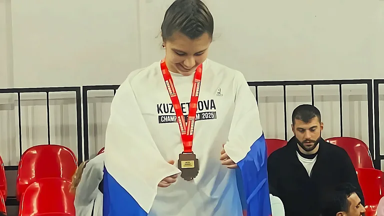 Украинка Пинчук не захотела жать руку россиянке Кузнецовой на Eurasia Throwdown