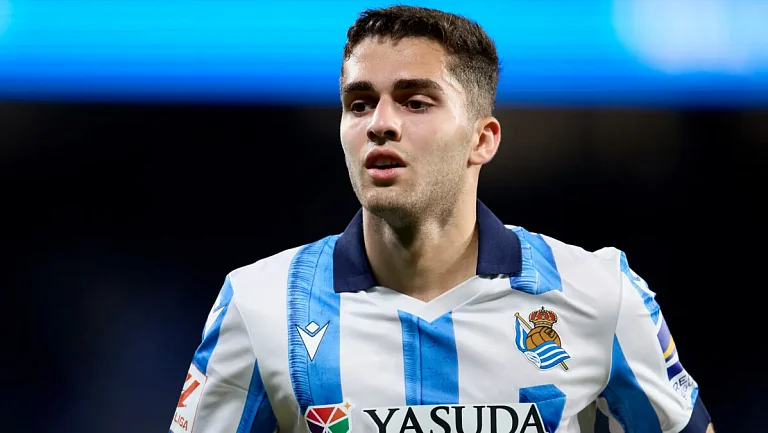 Корнаухов объяснил, почему Захарян может потерять карьеру в Ла Лиге