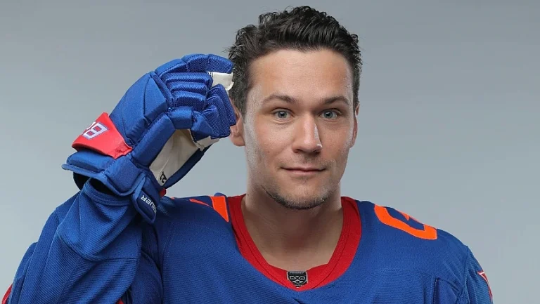 Защитник СКА Зайцев хочет назвать «глупостью» продление бана сборной России