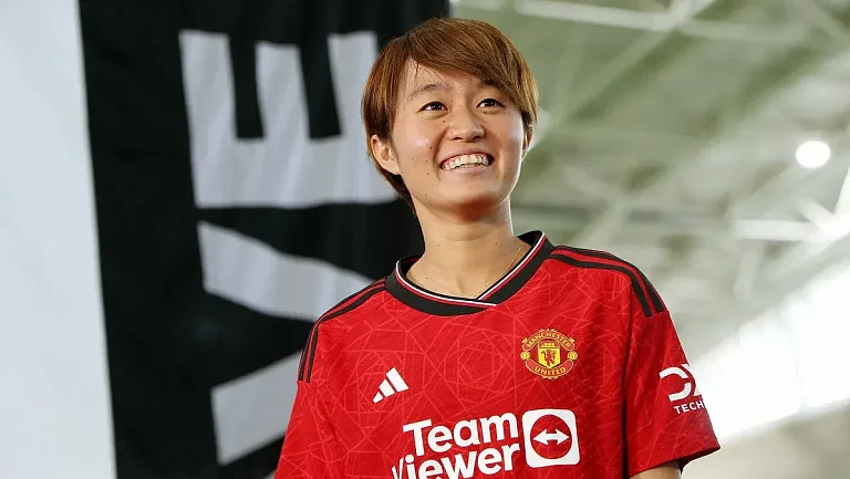 Миядзава, Терланд и Зиджиотти Ольме номинированы на награду «Игрок месяца»