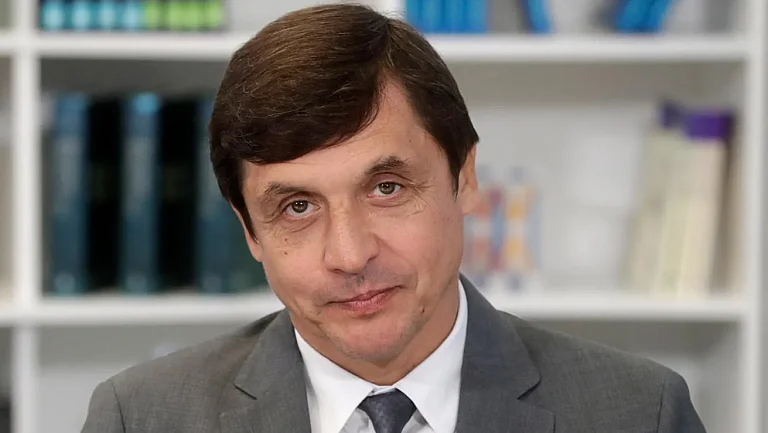 Каменский не хочет называть тенденцией драки российских вратарей в НХЛ