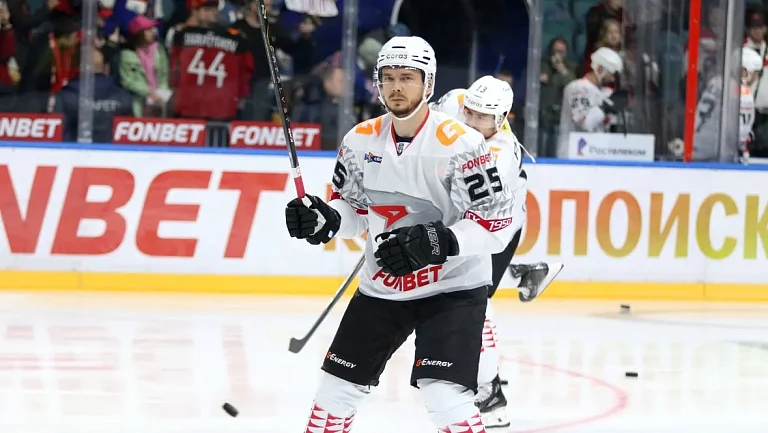 «Авангард» расторг контракт с нападающим Анселем Галимовым