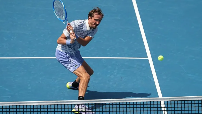 Даниил Медведев выиграл во втором круге в Ханчжоу