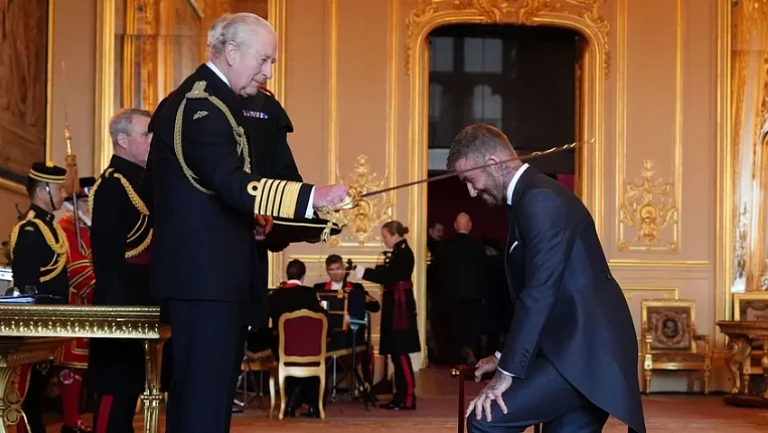 Экс-полузащитник «Реала» Дэвид Бекхэм посвящён в рыцари Карлом III