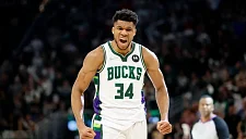 Будущее Янниса в «Бакс» под угрозой из-за расторжения контракта Лилларда