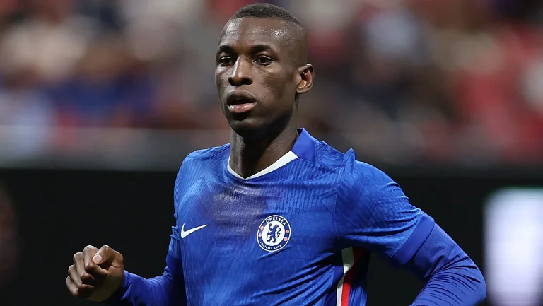 Николас Джексон пропустит матч с «Вест Хэмом» на фоне интереса «Астон Виллы»