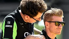 Хюлькенберг сошел на прогревочном круге в Монце