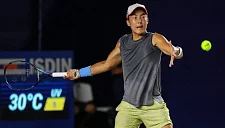 Хиджиката дебютировал в Кубке Дэвиса 