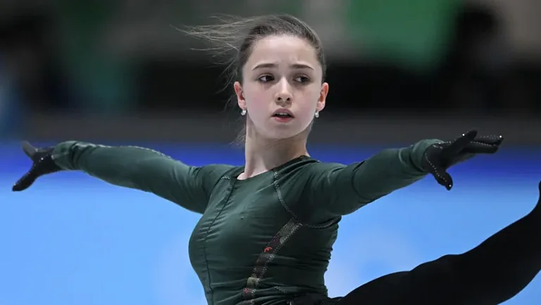 Бестемьянова призналась, что хочет поддержать Валиеву на ЧР по прыжкам