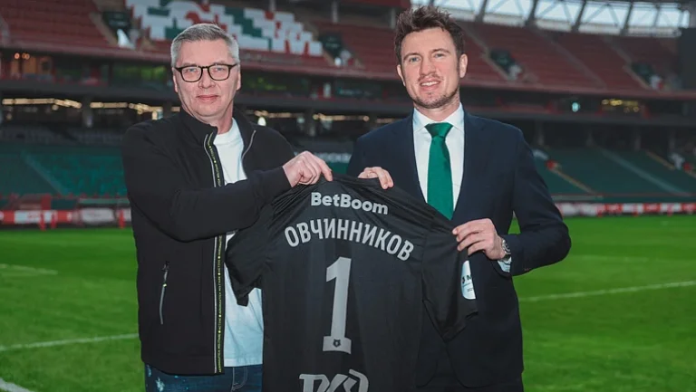 Экс-голкипер Сергей Овчинников занял новую должность в «Локомотиве»