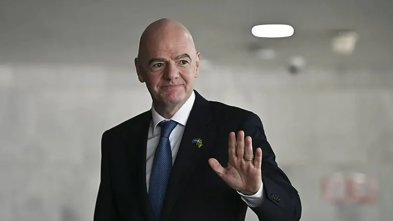 Глава ФИФА хочет назвать ошибкой санкции против России: Запрет ничего не дал