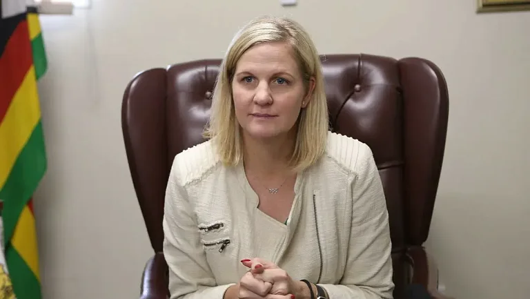 Кирсти Ковентри станет новым президентом МОК, сменив Томаса Баха в июне