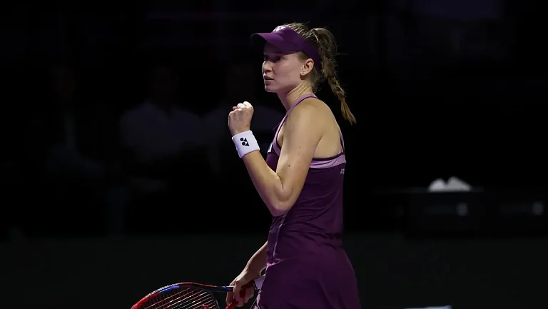 Рыбакина получила рекордные призовые за победу на Итоговом турнире WTA