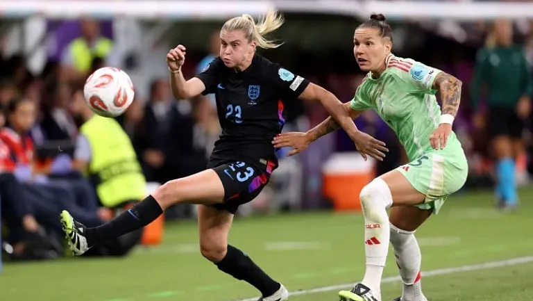 Англия победила Италию в полуфинале Евро-2025