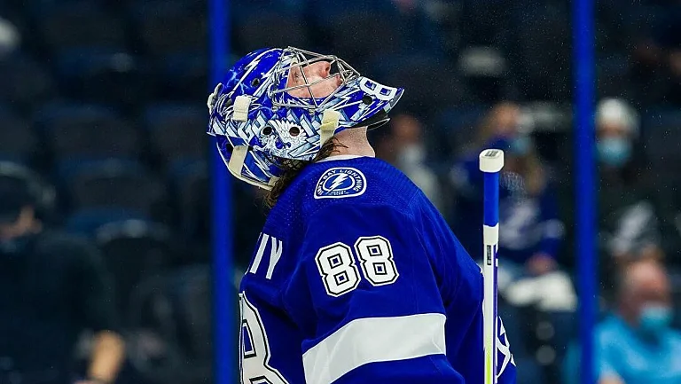 Василевский превзошёл Набокова по числу побед в регулярном чемпионате НХЛ