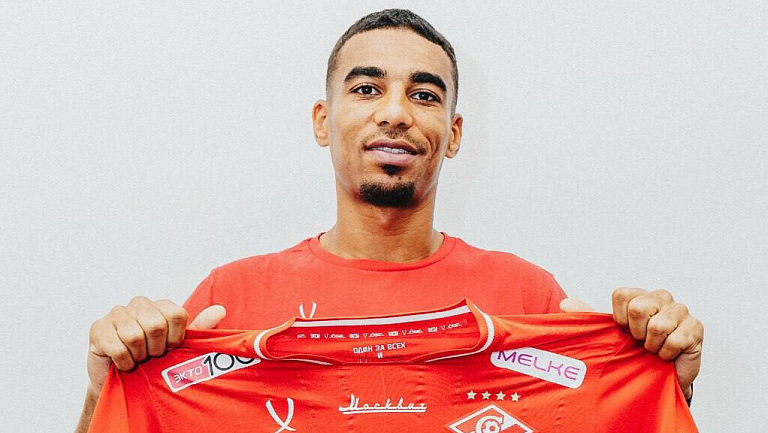 Джику хочет уйти из «Спартака» из-за недовольства жены жизнью в России