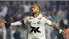 Неймар вступает в конфликт с болельщиком «Сантоса»