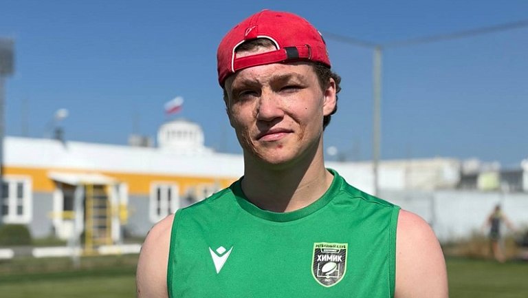 Юный талант из «Красного Яра» усилил линию четвертных «Химика»