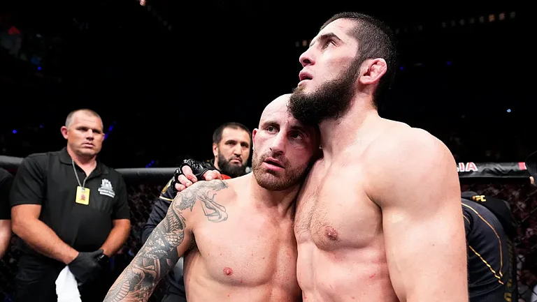 Чемпион UFC Ислам Махачев одним словом отреагировал на победу Волкановски