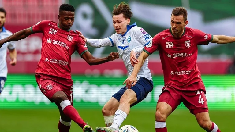 «Рубин» уверенно побеждает «Крылья Советов»