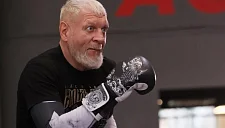 Фёдор Емельяненко хочет рассказать, как его брат обогнал легкоатлета после боя