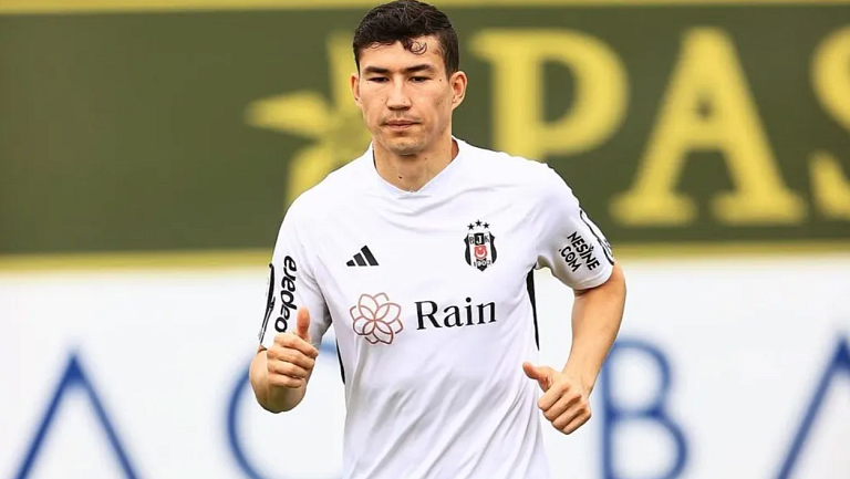 «Динамо» предложило 3 млн евро за Зайнутдинова из «Бешикташа»