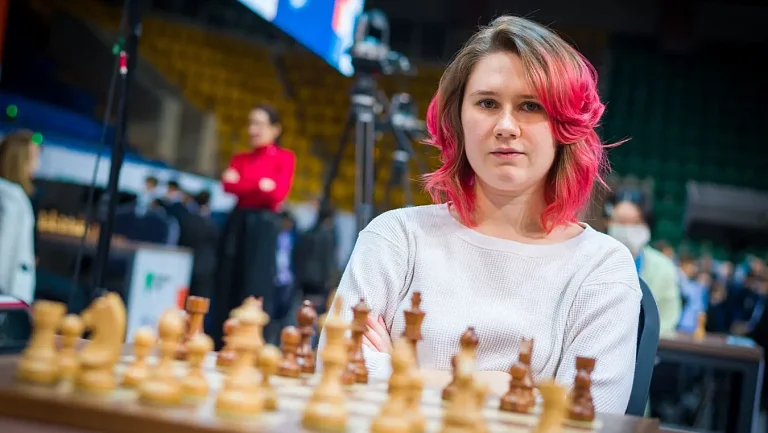 Тренер сборной в шоке от тактической зрелости шахматистки Полины Шуваловой