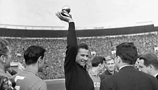 Как Лев Яшин стал первым и единственным вратарём с «Золотым мячом»