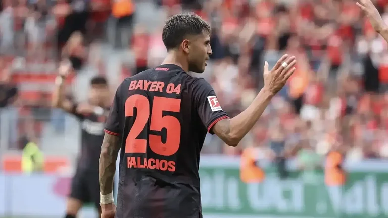 «Байер» не готов продавать Паласиоса за менее чем 50 миллионов евро