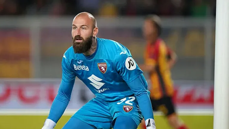 «Наполи» и «Торино» активно обсуждают обмен Милинковича-Савича и Нгонжа