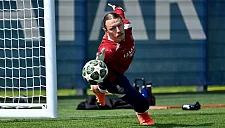 Футболка Матвея Сафонова продана примерно за 246 тыс. рублей