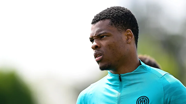 «Манчестер Сити» заинтересован в Дензеле Думфрисе