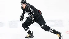 Хоккеист «Трактора» Дронов объяснил, зачем купил золотой BMW у блогера Давидыча