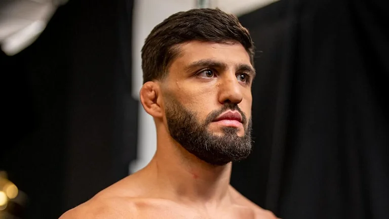 Арман Царукян высмеял Илию Топурию в шутливом посте