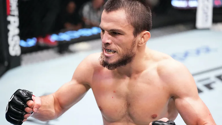 Тренер Двалишвили: «В Нурмагомедова вкладывают большие деньги»