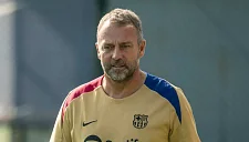 «Барселона» планирует продлить контракт с тренером Хансом-Дитером Фликом