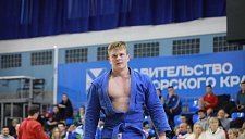 Илья Праведников готовится к Чемпионату мира по самбо 
