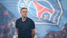 Главный тренер ПСЖ Энрике рассказал, почему наблюдал первый тайм с трибуны