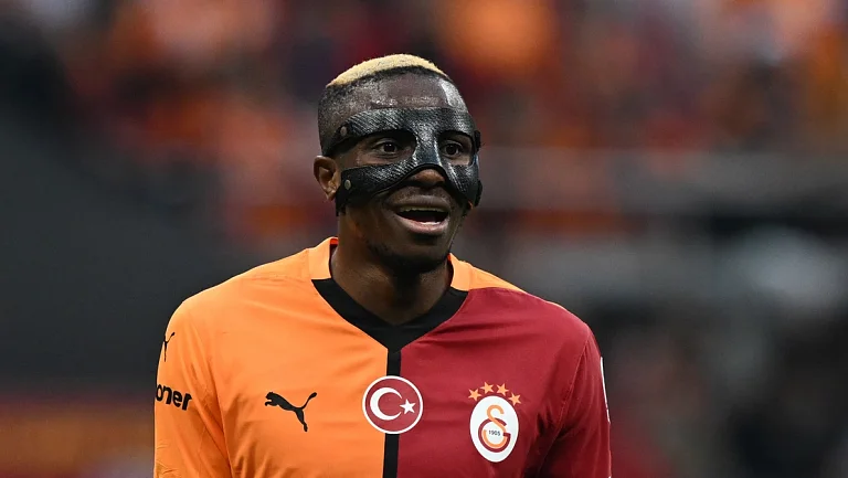 «Галатасарай» всё ещё борется за Осимхена