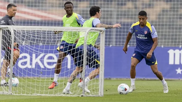 Будущее Саму Лино в «Атлетико» остается неопределенным