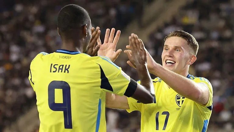 Шведские СМИ обрушились на Исака и Дьокереша после поражения