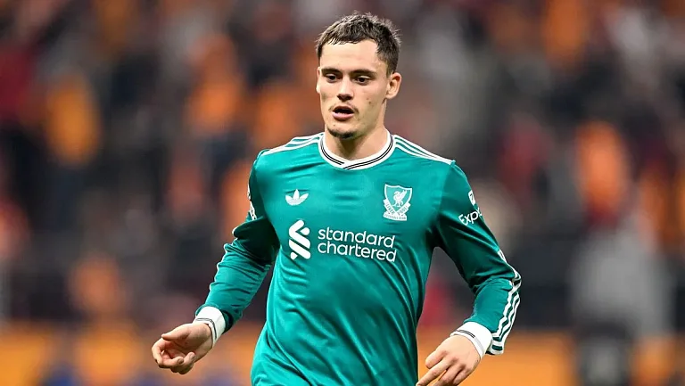 Каррагер призвал Слота убрать Виртца из основы «Ливерпуля»