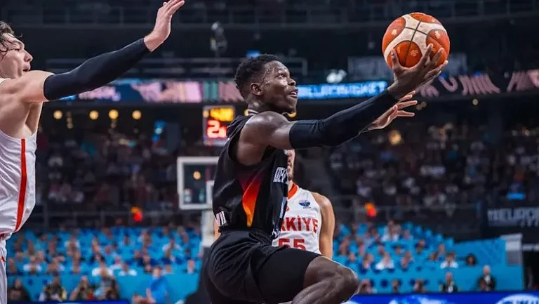 Шрёдер о будущем в сборной Германии: «Хочу играть как минимум до 40 лет»