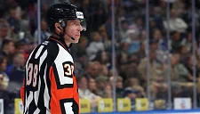 Стали известны зарплаты арбитров в новом сезоне КХЛ