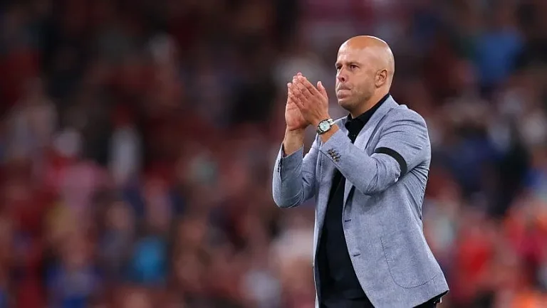 Слот назвал условия для трансфера Исак в «Ливерпуль»