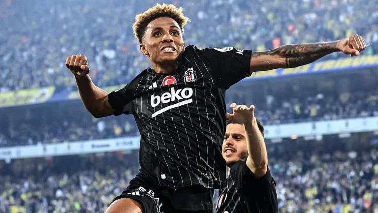 «Зенит» и Саудовская Аравия борются за полузащитника Жедсона Фернандеша