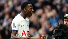 Полузащитник «Тоттенхэма» Сарр забил великолепный гол за Сенегал